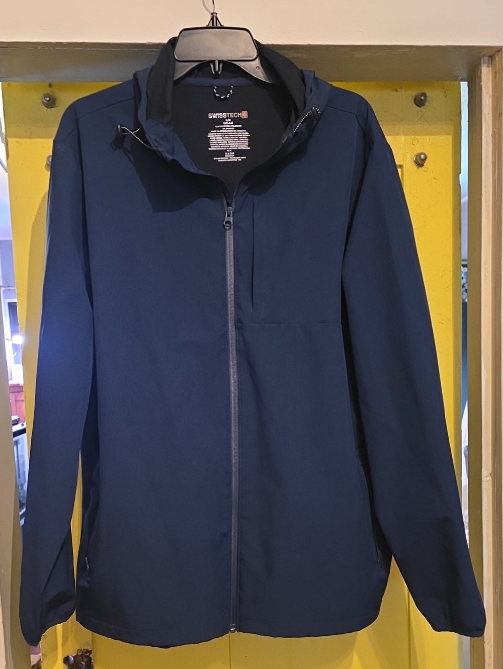 Swiss Tech Men's Dark Blue Hooded Rain Jacket